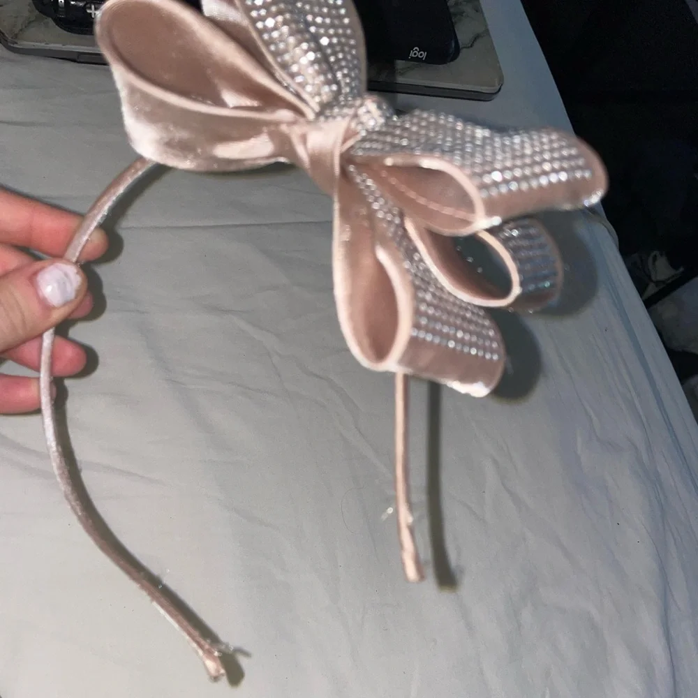 Champagne Cream Stud Hair Bow Headband